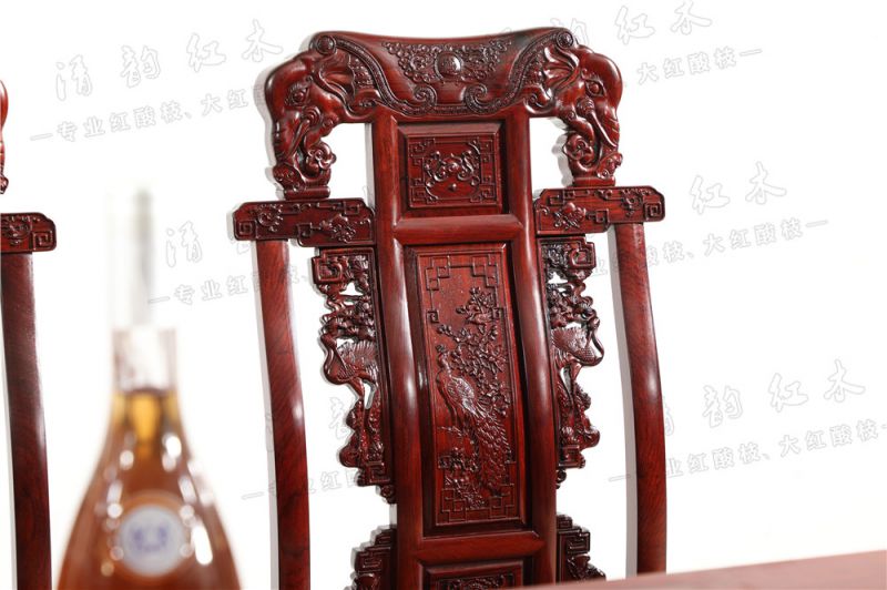 豪華吉祥餐桌