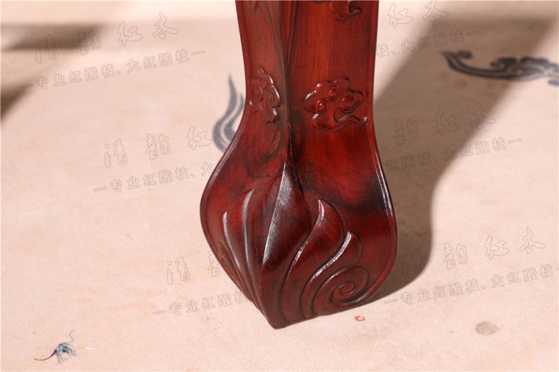 豪華吉祥餐桌