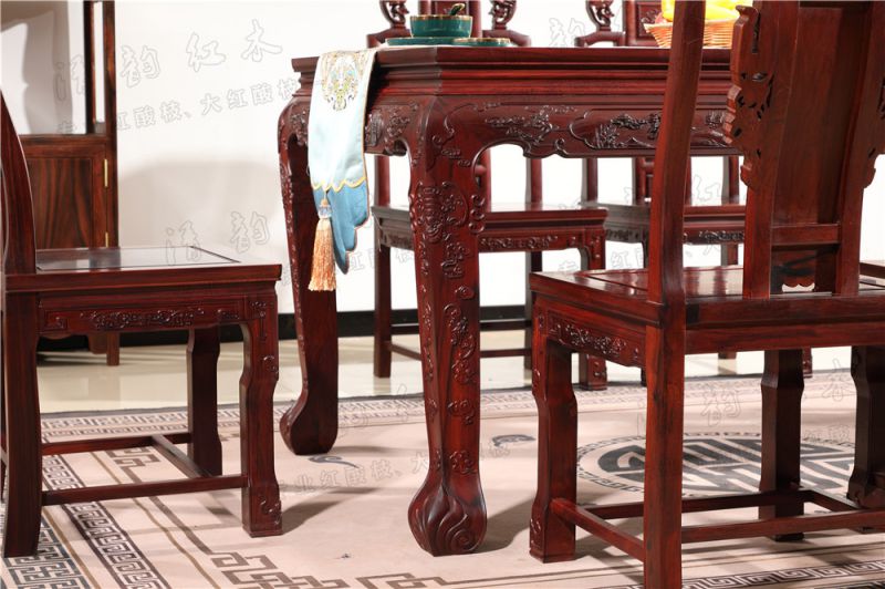 吉祥如意餐桌